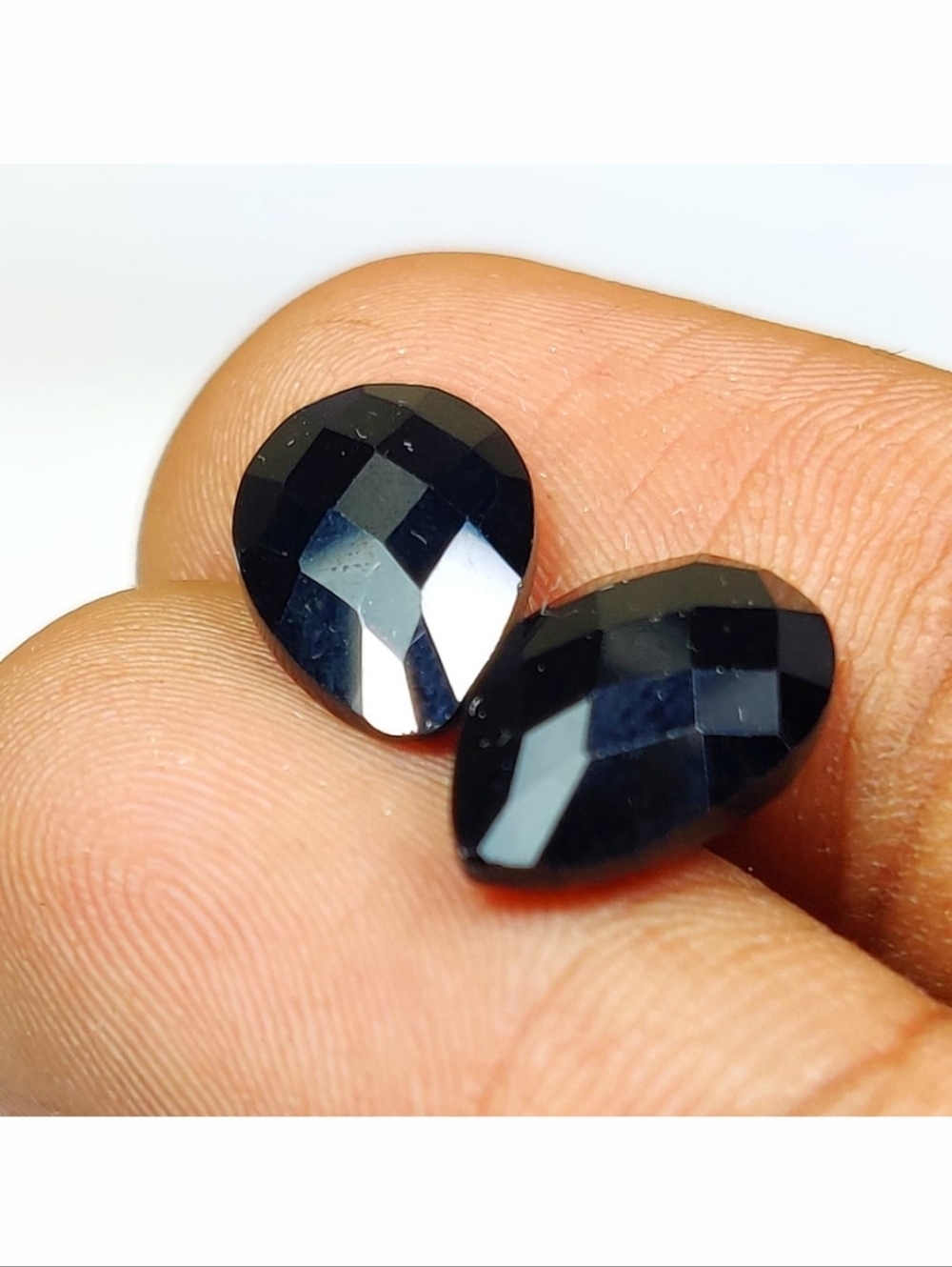 6.60 Ct Natural Black Onyx Pear Cut Pair - Picture 2 of 2
